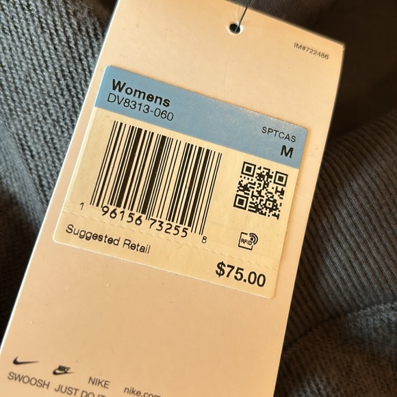 NWT Nike Oversized Top - Picture 5 of 5